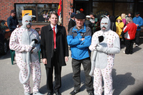 Kannonkosken Pantterit vierailulla SDP:n vapputapahtumassa. Vappupuheen piti SAK:n aluejohtaja Ahti Ruoppila. Mukana puheenjohtajamme Kaino Kinnunen.